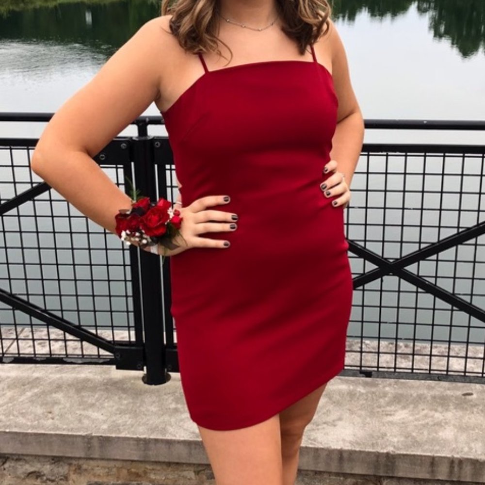 Lulu's Straight Neck body con dress